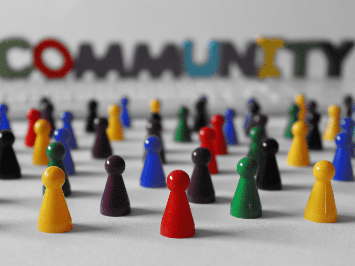 Monetizar e escalar comunidades
